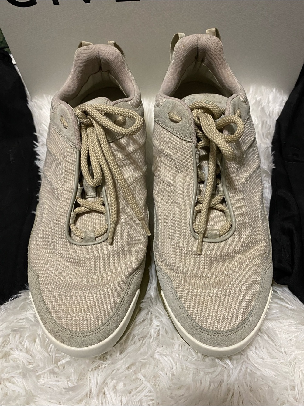 Givenchy Men's Beige Knit Low-Top Sneakers